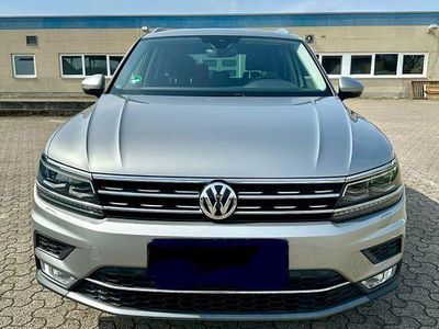 Second-hand VW Tiguan Highline 150 CP (110 kW) 2017 Gri SUV
