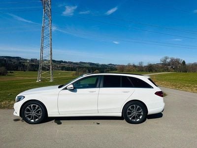 Gebraucht Mercedes C220 170 PS (125 kW) 2017 Schwarz Kombi