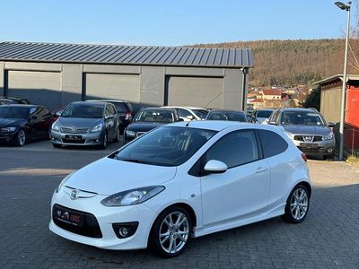Gebraucht Mazda 2 Inclusive 103 PS (75 kW) 2008 Arachneweiß metallic Kleinwagen