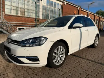 Gebraucht VW Golf VII 116 PS (85 kW) 2017 Weiß Limousine
