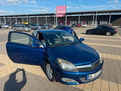 Opel Astra GTC