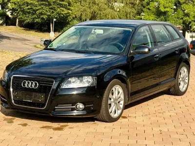 Gebraucht Audi A3 Ambiente 122 PS (89 kW) 2012 Schwarz Kleinwagen