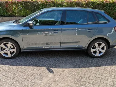 Używany Skoda Rapid Clever 110 KM (80 kW) 2018 Szary Hatchback