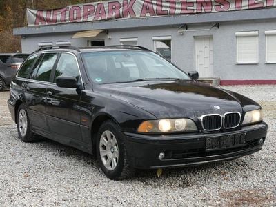Gebraucht BMW 525 Exclusive 163 PS (119 kW) 2002 Blau Kombi