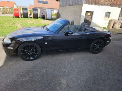 Usata Mazda MX5 116 CV (85 kW) 2006 Nero Cabrio