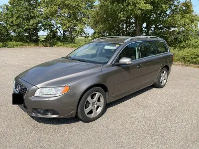 Usata Volvo V70 163 CV (119 kW) 2011 Grigio Station wagon