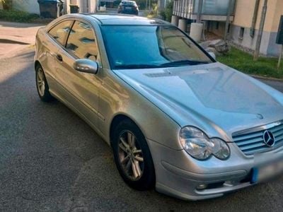 Mercedes C180