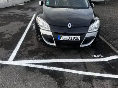 Gebraucht Renault Mégane Coupé Dynamique 179 PS (131 kW) 2009 Schwarz Coupé