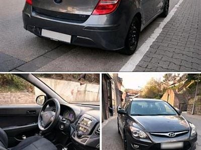 Gebraucht Hyundai i30 101 PS (74 kW) 2011 Grau Kleinwagen