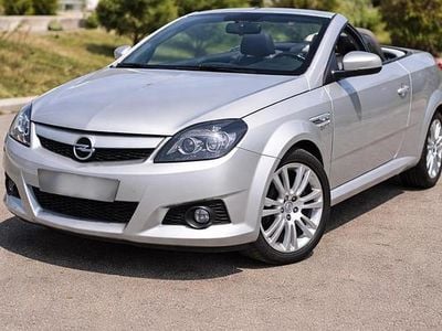 Gebraucht Opel Tigra 125 PS (91 kW) 2006 Silber Cabrio