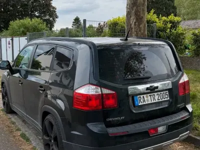 Używany Chevrolet Orlando 163 KM (119 kW) 2012 Czarny Minivan
