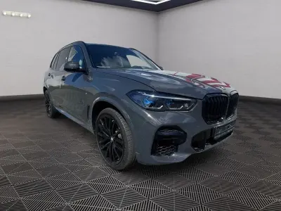Gebraucht BMW X5 M50 Performance 530 PS (389 kW) 2023 Grau SUV
