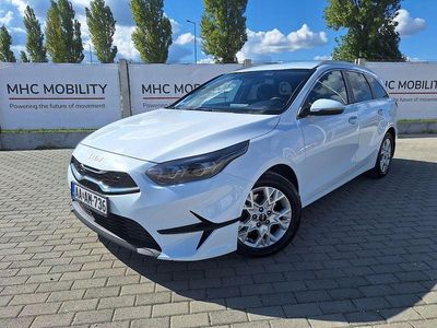 Gebraucht Kia Ceed Sportswagon Gold 136 PS (100 kW) 2022 Weiß Kombi