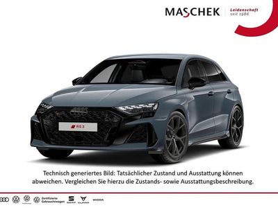 Grau Gebraucht 2025 Audi RS3 Sport Limousine | 65.840 € (Fairer Preis)