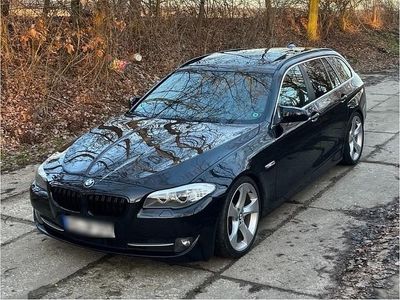 Gebraucht BMW 520 M Sport 184 PS (135 kW) 2011 Schwarz Kombi