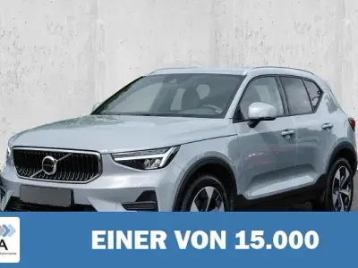 Gebraucht Volvo XC40 Core 129 PS (94 kW) 2023 Grau SUV