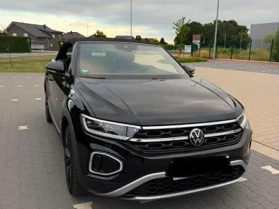 Gebraucht VW T-Roc Cabriolet Move 150 PS (110 kW) 2022 Schwarz Cabrio