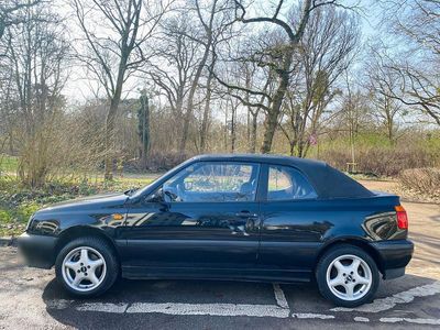 Gebraucht VW Golf Cabriolet 75 PS (55 kW) 1997 Schwarz Cabrio