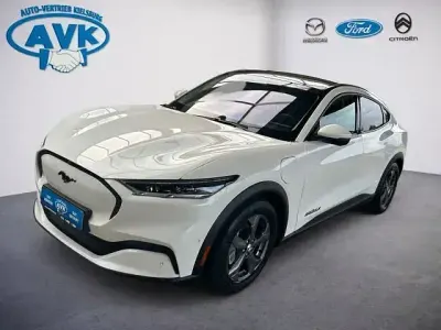 Gebraucht Ford Mustang Mach-E Basis 216 kW (294 PS) 2022 Star weiß SUV
