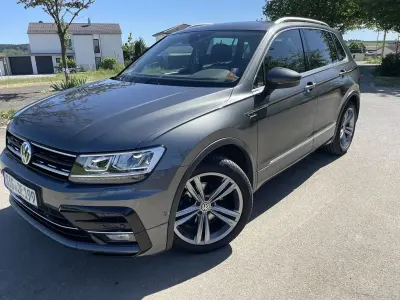 Gebraucht VW Tiguan R-line 150 PS (110 kW) 2019 Grau SUV