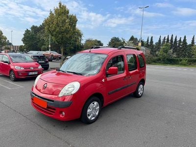 Rot Gebraucht 2010 Renault Kangoo Limousine | 2.250 € (Etwas zu teuer)