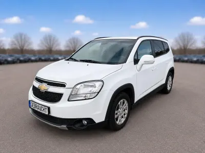 Gebraucht Chevrolet Orlando 141 PS (103 kW) 2013 Weiß Van / Kleinbus