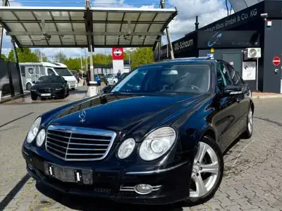 Usata Mercedes E320 Avantgarde 224 CV (164 kW) 2006 Nero Berlina