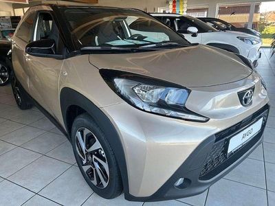 Second-hand Toyota Aygo 72 CP (52 kW) 2025 Bej Hatchback