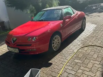 Second-hand Alfa Romeo Spider 155 CP (114 kW) 1998 Roșu Cabrio