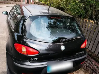 Gebraucht Alfa Romeo 147 100 PS (73 kW) 2003 Schwarz Kleinwagen