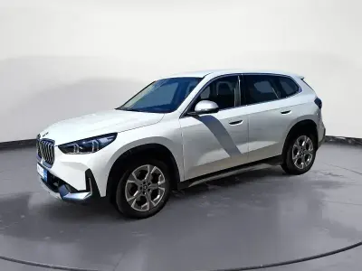 Gebraucht BMW iX1 Luxury Line 230 kW (313 PS) 2023 Weiß SUV
