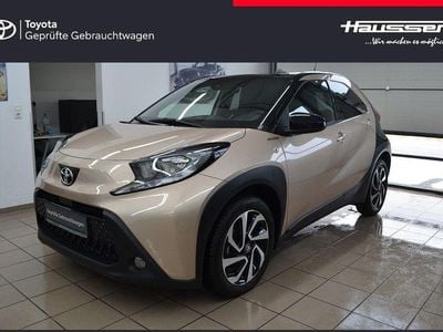 Neu Toyota Aygo X 72 PS (52 kW) 2025 Beige SUV