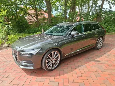 Gebraucht Volvo V90 Inscription 235 PS (172 kW) 2020 Grau Kombi
