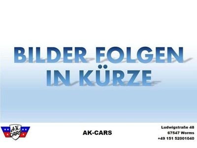 Grau Gebraucht 2015 Mercedes CLA200 Shooting Brake Kombi | 15.990 € (Fairer Preis)