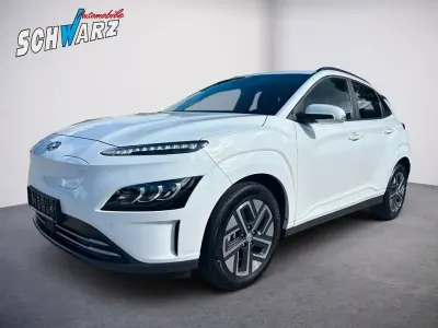 Gebraucht Hyundai Kona Trend 100 kW (136 PS) 2022 Weiß SUV