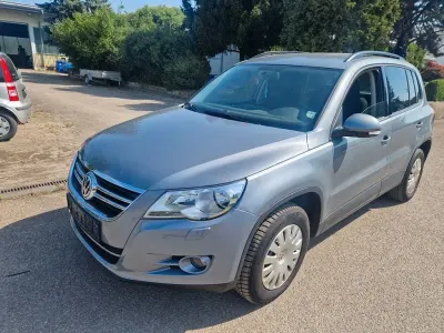 Gebraucht VW Tiguan Trendline 150 PS (110 kW) 2008 Grau SUV