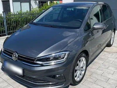Gebraucht VW Golf VIII Comfortline 131 PS (96 kW) 2020 Grau Van / Kleinbus