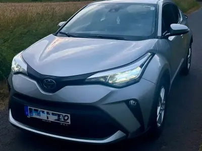 Gebraucht Toyota C-HR 122 PS (89 kW) 2023 Silber SUV