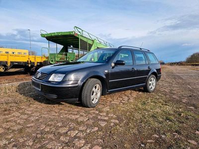 Gebraucht VW Bora 101 PS (74 kW) 2003 Schwarz Kombi