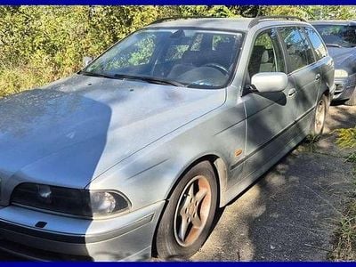 Gebraucht BMW 523 170 PS (125 kW) 2000 Silber Kombi