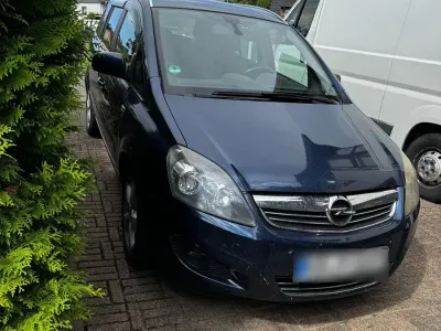 Gebraucht Opel Zafira Family 125 PS (91 kW) 2011 Blau Van / Kleinbus