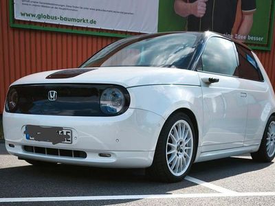 Honda e