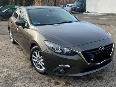 Braun Gebraucht 2015 Mazda 3 Limousine | 12.300 € (Fairer Preis)