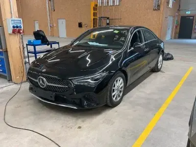 Gebraucht Mercedes CLA200 Progressive 150 PS (110 kW) 2023 Schwarz Limousine
