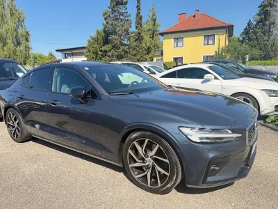 Gebraucht Volvo S60 R-Design 310 PS (228 kW) 2020 Blau Limousine