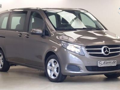 Mercedes V220