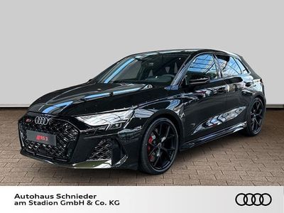 Neu Audi RS3 Sport 400 PS (294 kW) 2026 Dunkelgruen Limousine