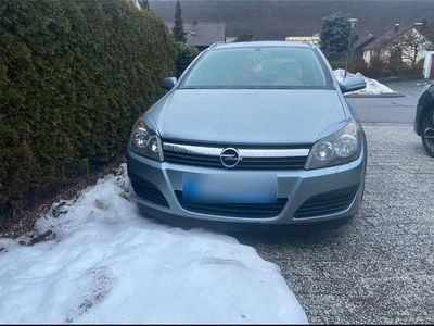 Usata Opel Astra Edition 125 CV (91 kW) 2005 Grigio Station wagon