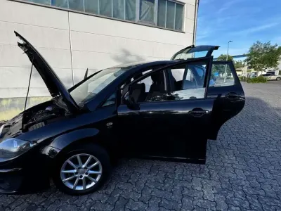 Gebraucht Seat Altea Style 125 PS (91 kW) 2009 Schwarz Van / Kleinbus