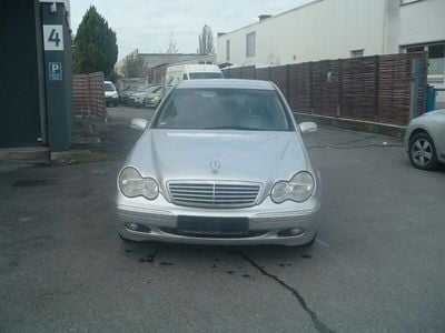 Mercedes C240